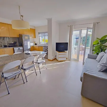 Place In The Sun - Free Out Door Jacuzzi - By Bedzy Apartamento Albufeira