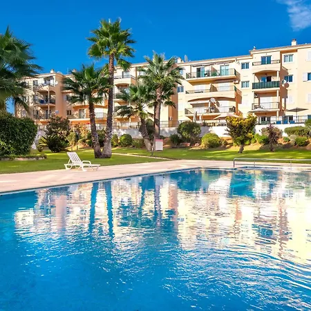 Place In The Sun - Free Out Door Jacuzzi - By Bedzy